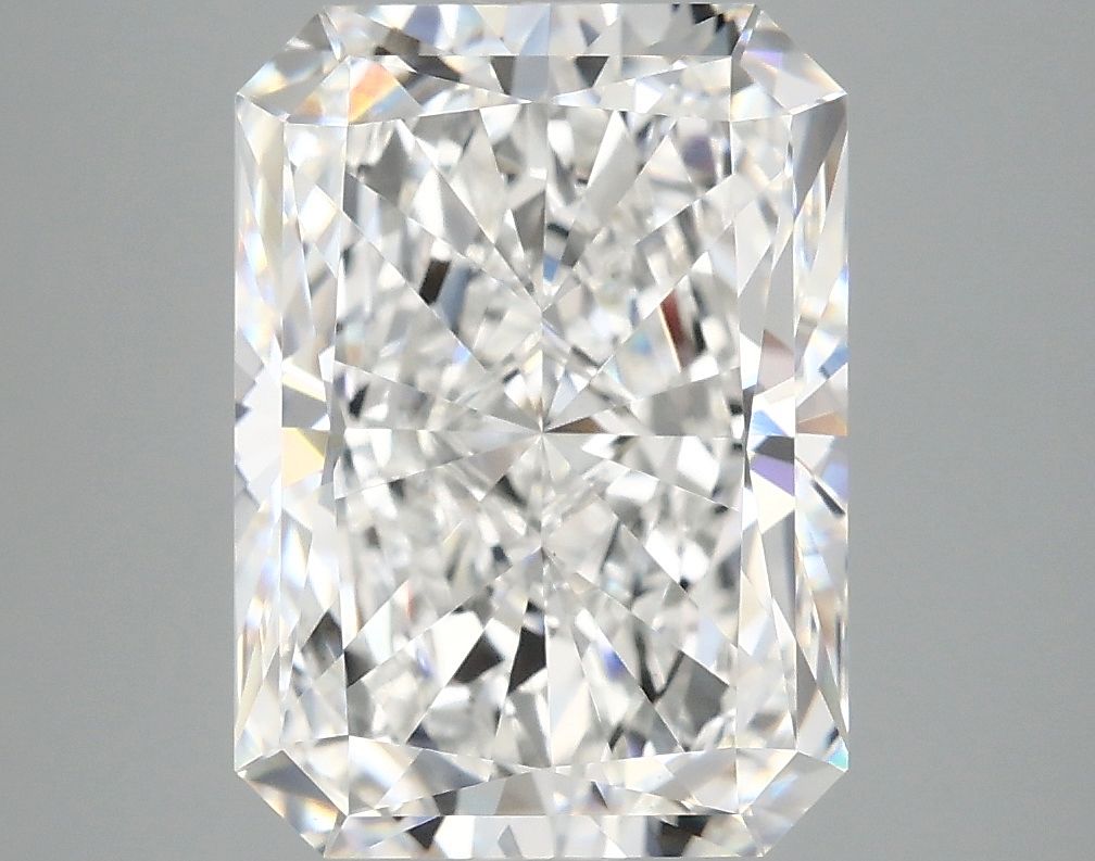 4.95 ct. radiant Lab Grown Diamond front image