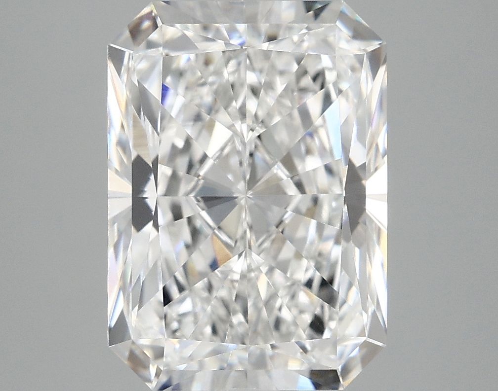 4.99 ct. radiant Lab Grown Diamond front image