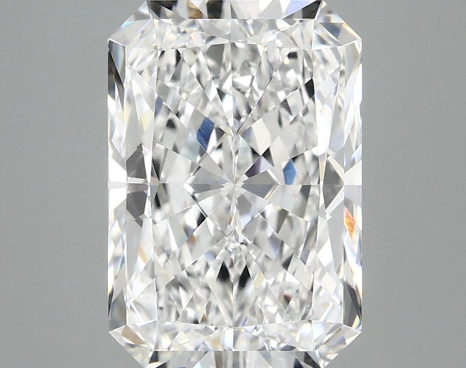 3.88 ct. radiant Lab Grown Diamond front image