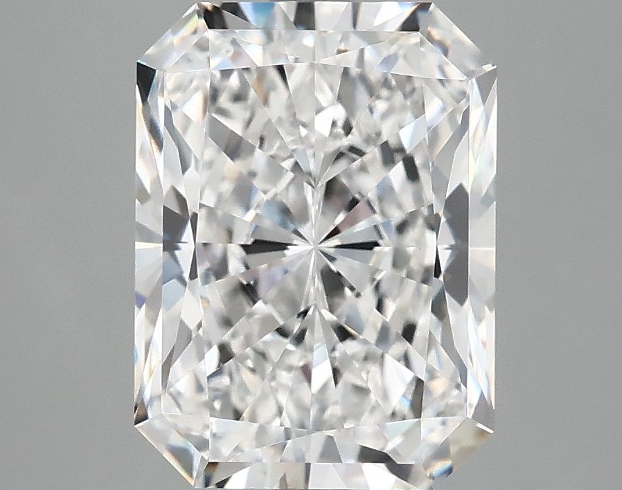 3.94 ct. radiant Lab Grown Diamond front image