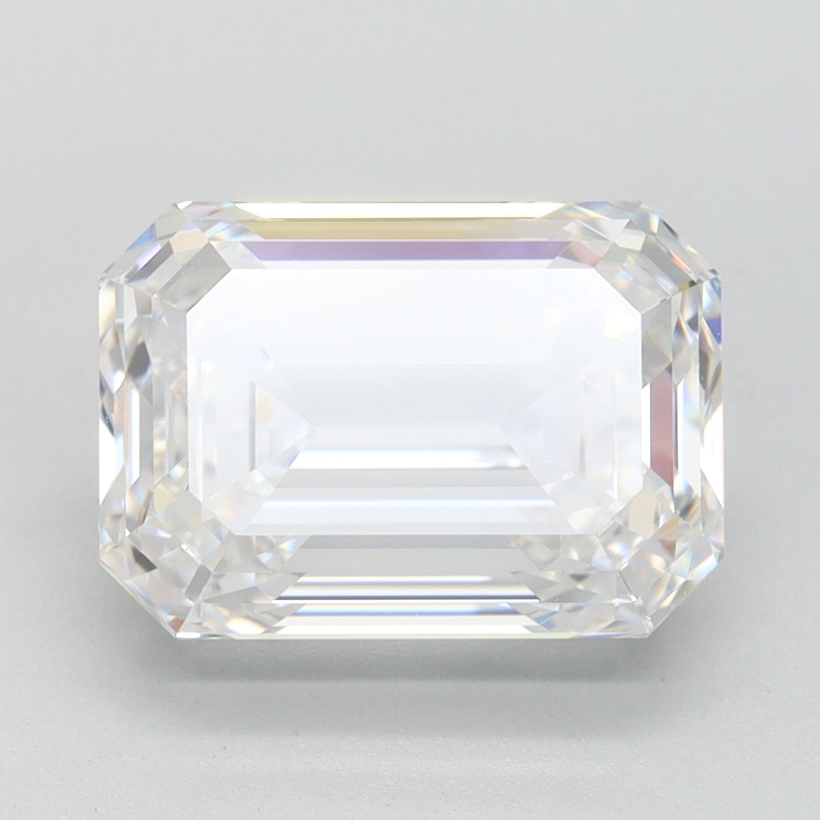 4.28 ct. emerald Lab Grown Diamond front image