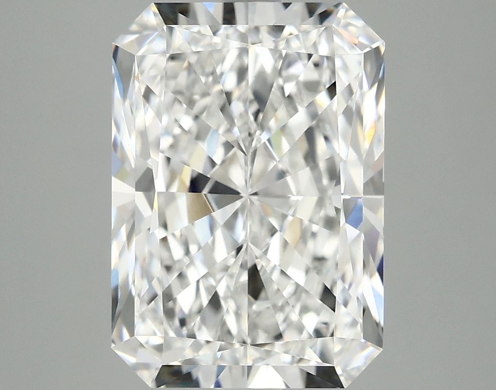 4.83 ct. radiant Lab Grown Diamond front image