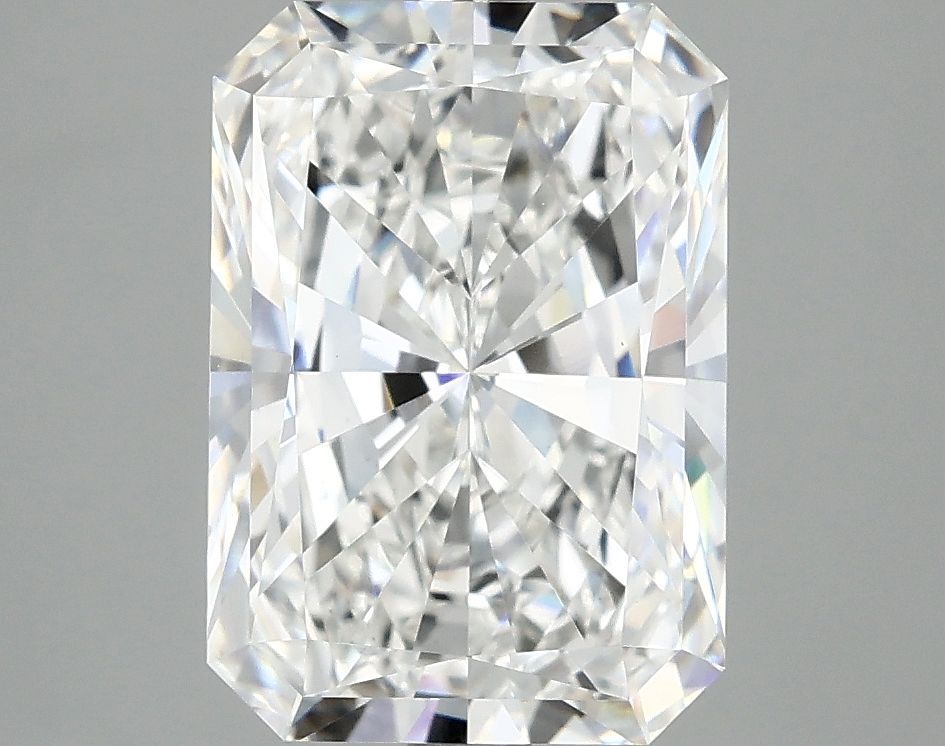 3.87 ct. radiant Lab Grown Diamond front image