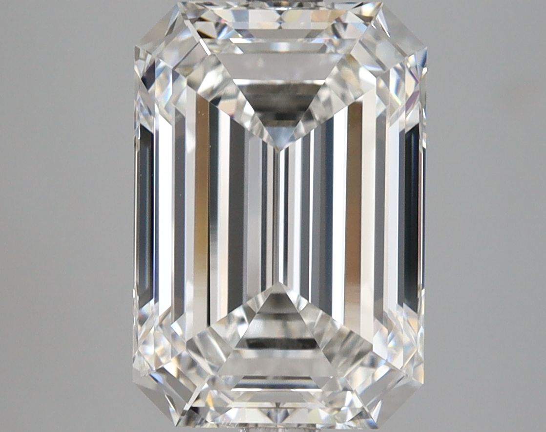 5.10 ct. emerald Lab Grown Diamond front image