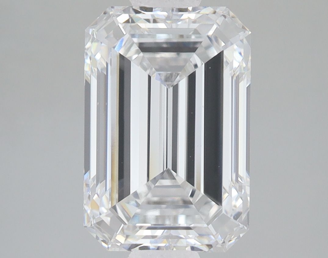 3.55 ct. emerald Lab Grown Diamond front image