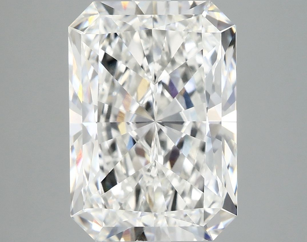 4.84 ct. radiant Lab Grown Diamond front image