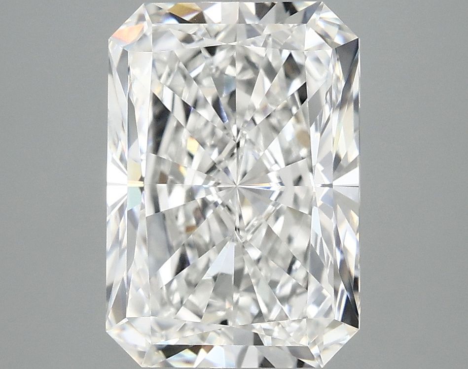 3.91 ct. radiant Lab Grown Diamond front image