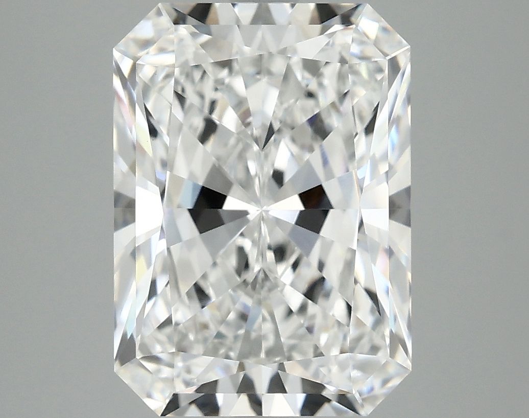 4.33 ct. radiant Lab Grown Diamond front image
