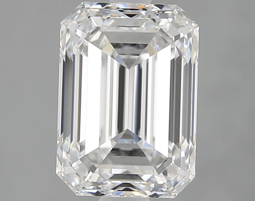 2.20 ct Emerald diamond