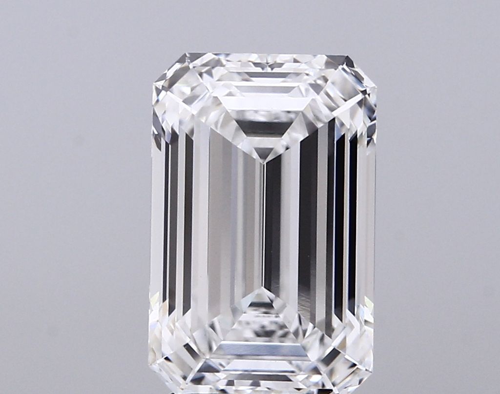 4.09 ct. emerald Lab Grown Diamond front image