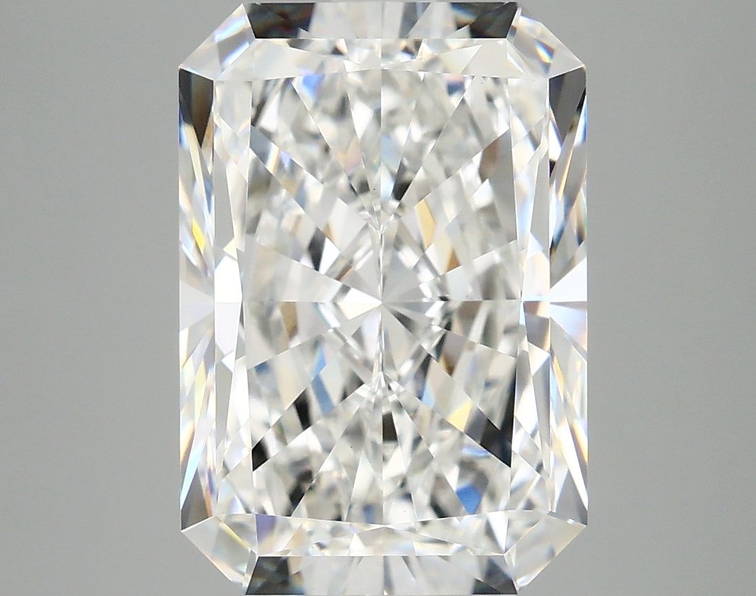 4.73 ct. radiant Lab Grown Diamond front image