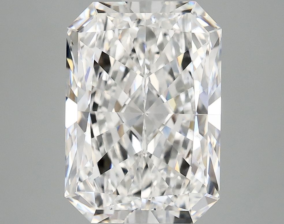 3.89 ct. radiant Lab Grown Diamond front image