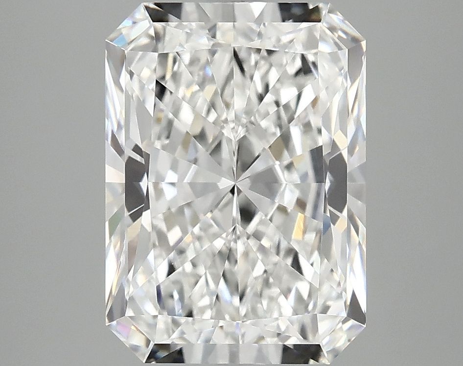 3.87 ct. radiant Lab Grown Diamond front image