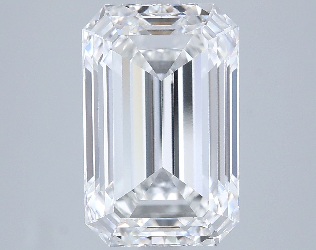 4.52 ct. emerald Lab Grown Diamond front image