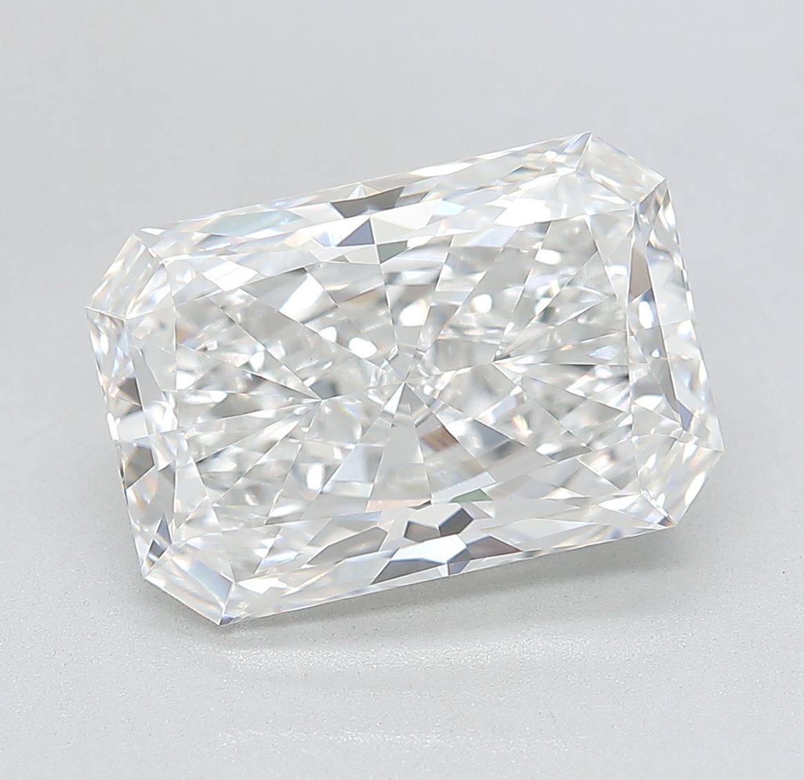 4.96 ct. radiant Lab Grown Diamond front image