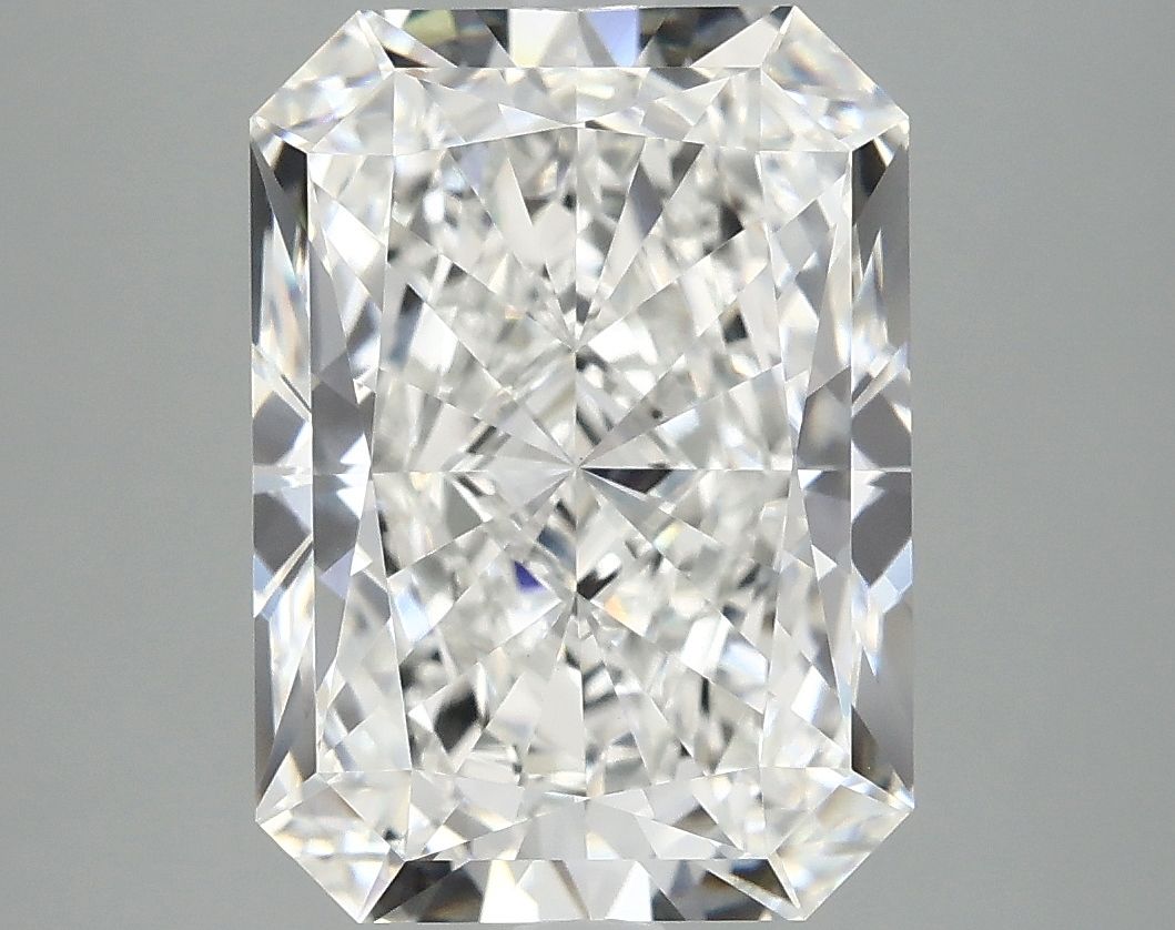 4.77 ct. radiant Lab Grown Diamond front image