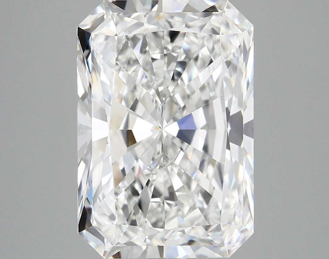 4.92 ct. radiant Lab Grown Diamond front image