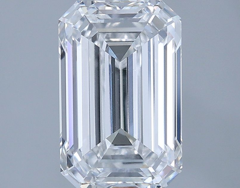 2.53 ct. emerald Lab Grown Diamond front image