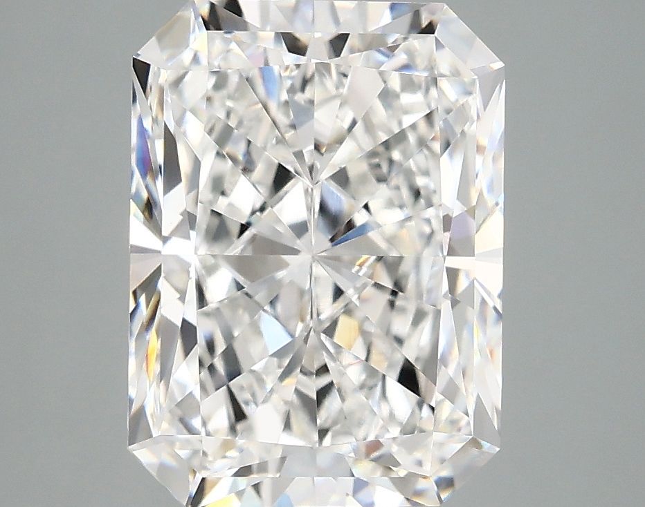4.15 ct. radiant Lab Grown Diamond front image
