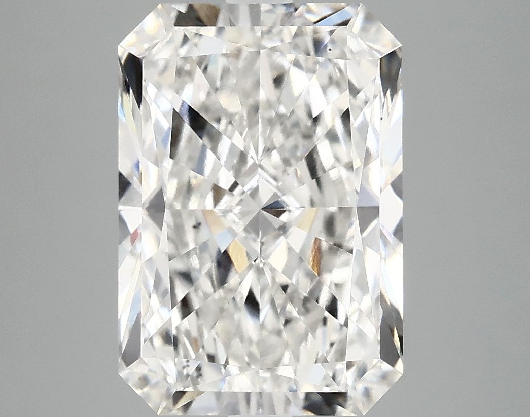 4.82 ct. radiant Lab Grown Diamond front image