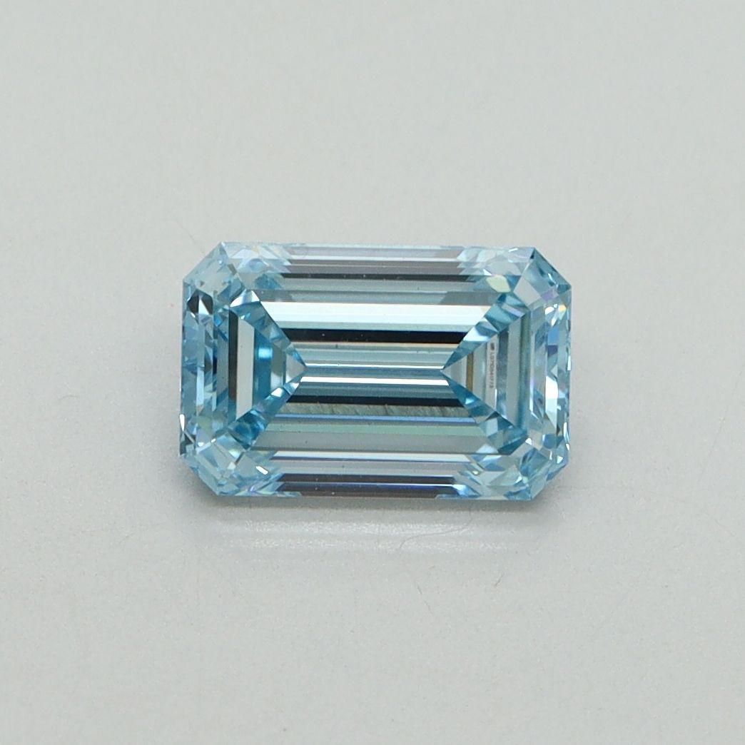 1.08 ct. emerald Lab Grown Diamond front image