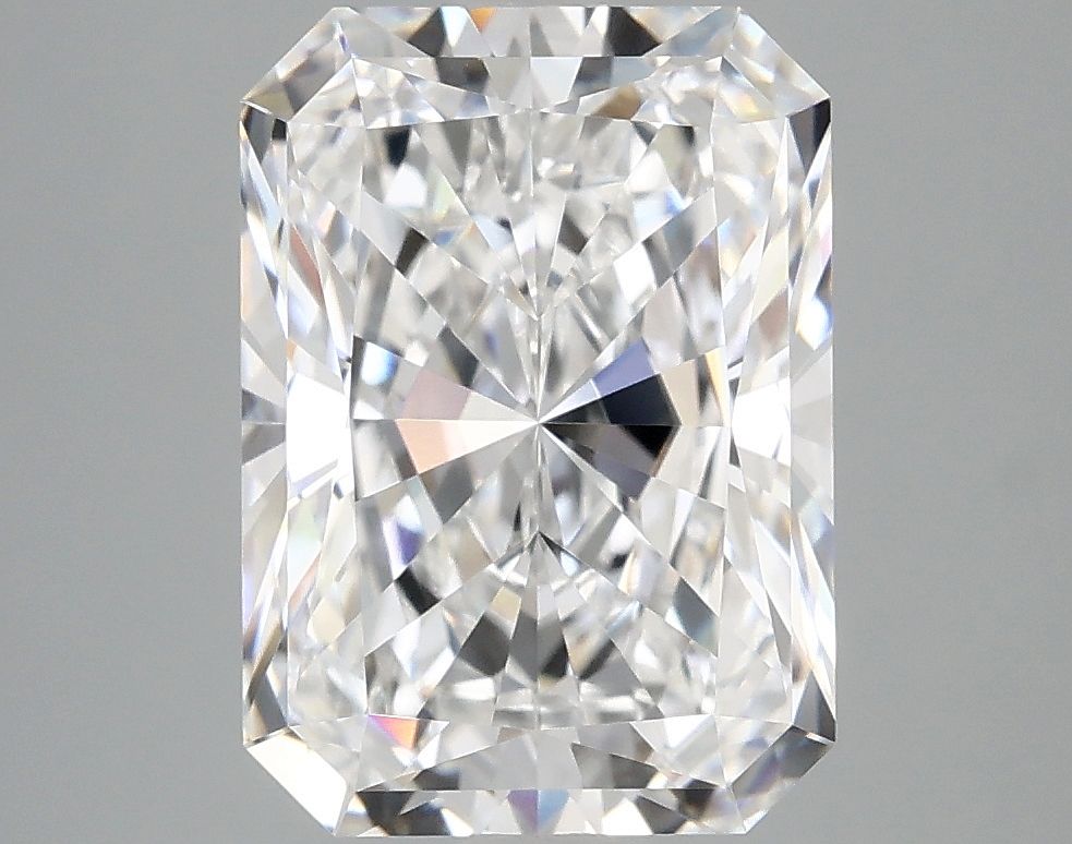 4.24 ct. radiant Lab Grown Diamond front image