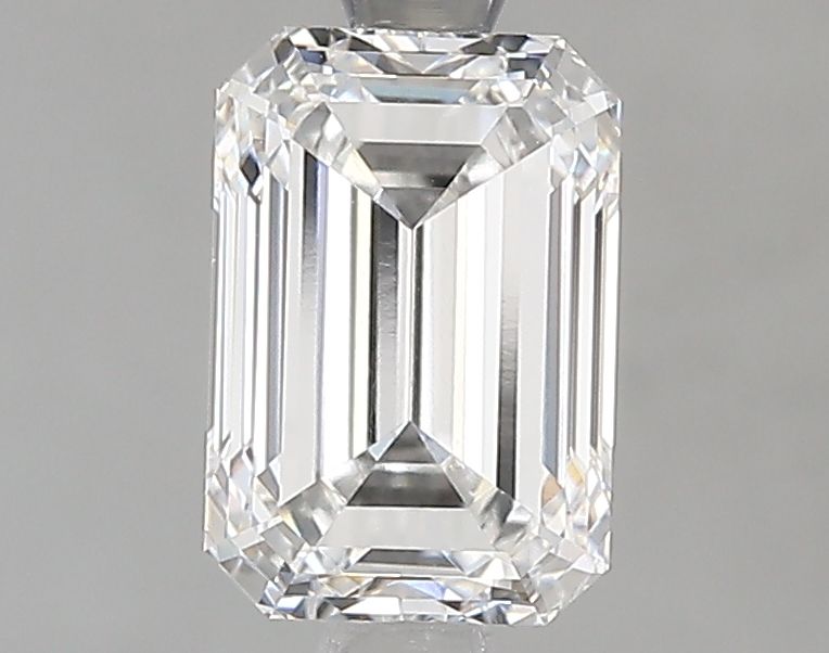 1.59 ct. emerald Lab Grown Diamond front image