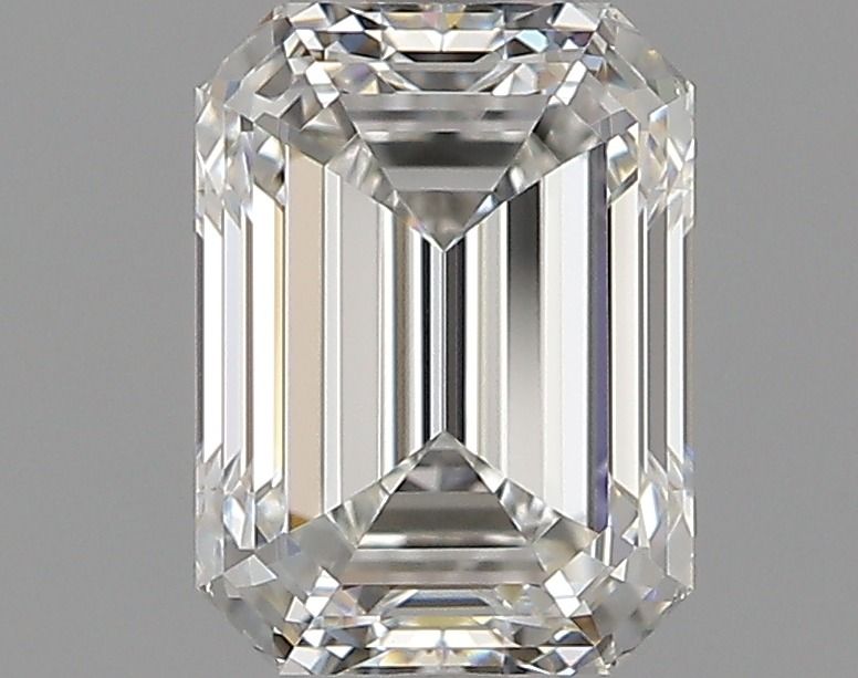 1.70 ct Emerald diamond