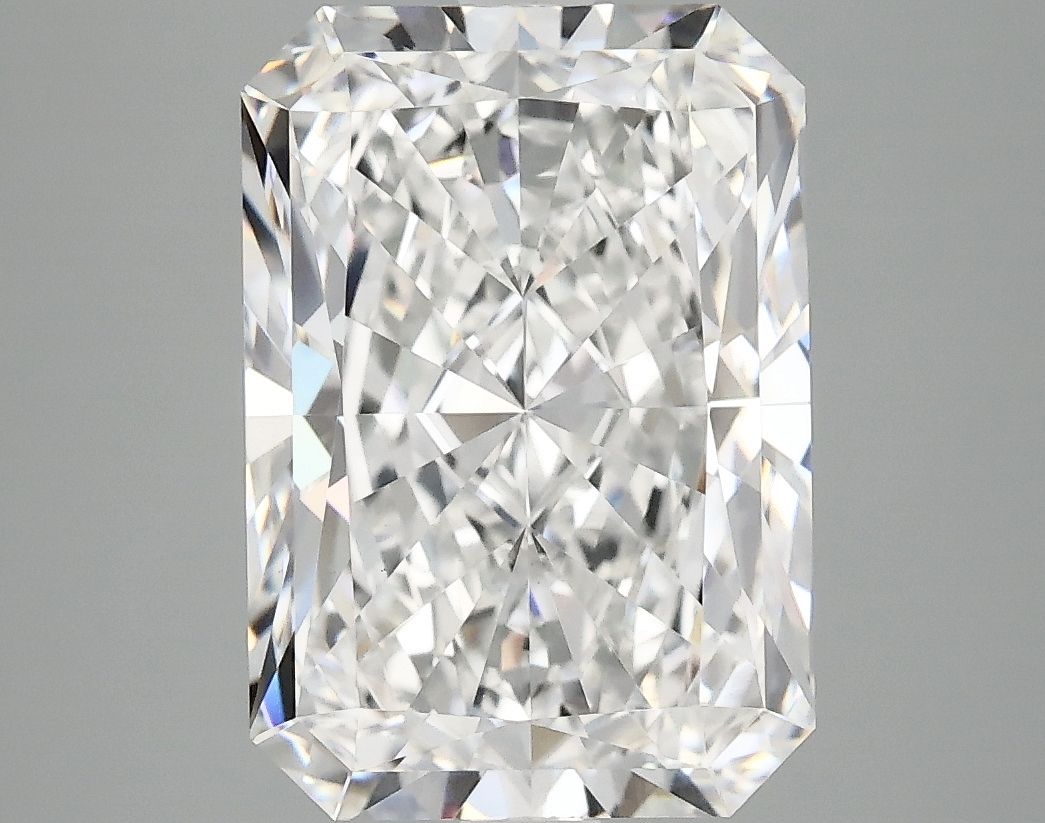 4.90 ct. radiant Lab Grown Diamond front image