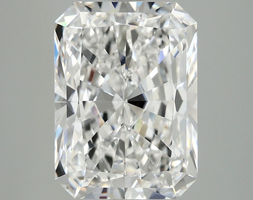 4.74 ct. radiant Lab Grown Diamond front image