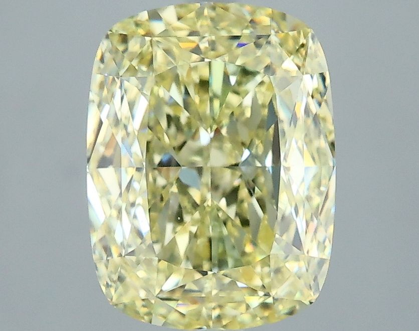 3.02 ct Cushion Brilliant diamond