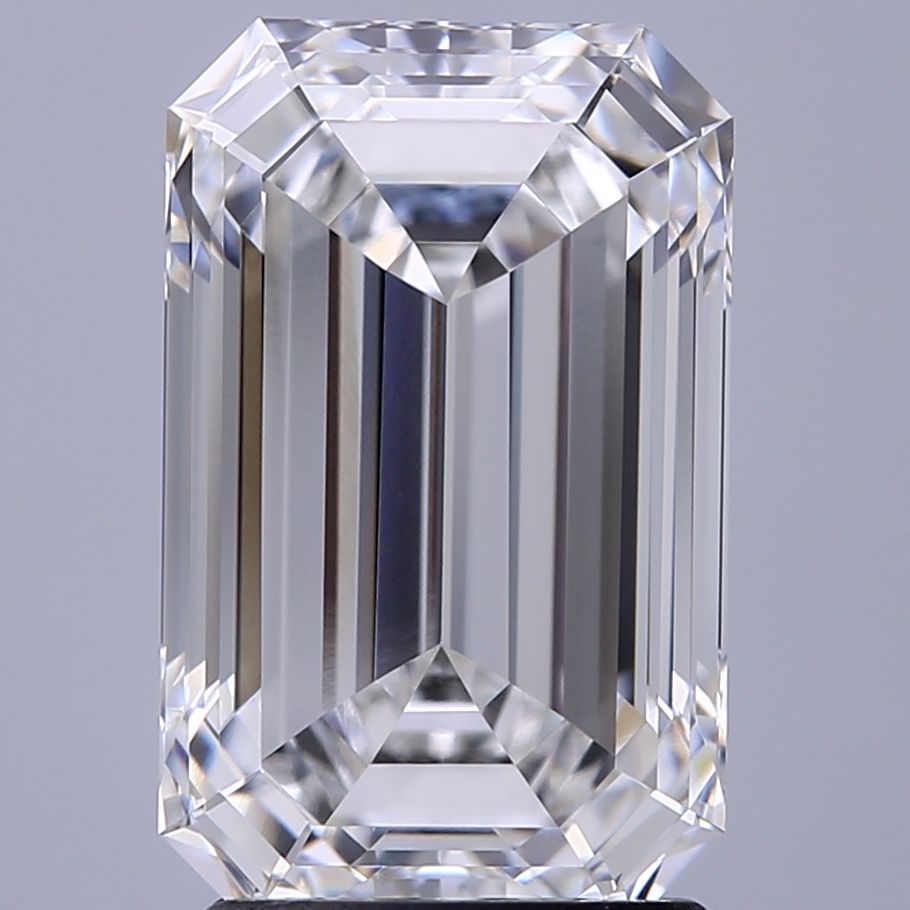 2.92 ct. emerald Lab Grown Diamond front image