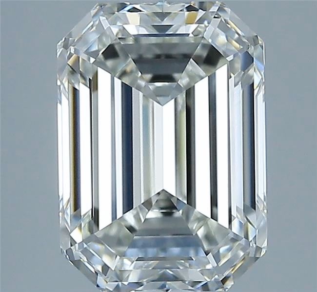 3.02 ct Emerald diamond