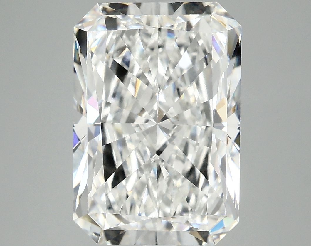 4.87 ct. radiant Lab Grown Diamond front image