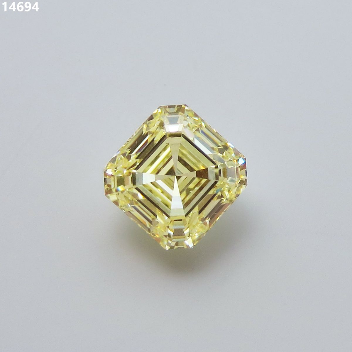 2.50 ct Asscher diamond