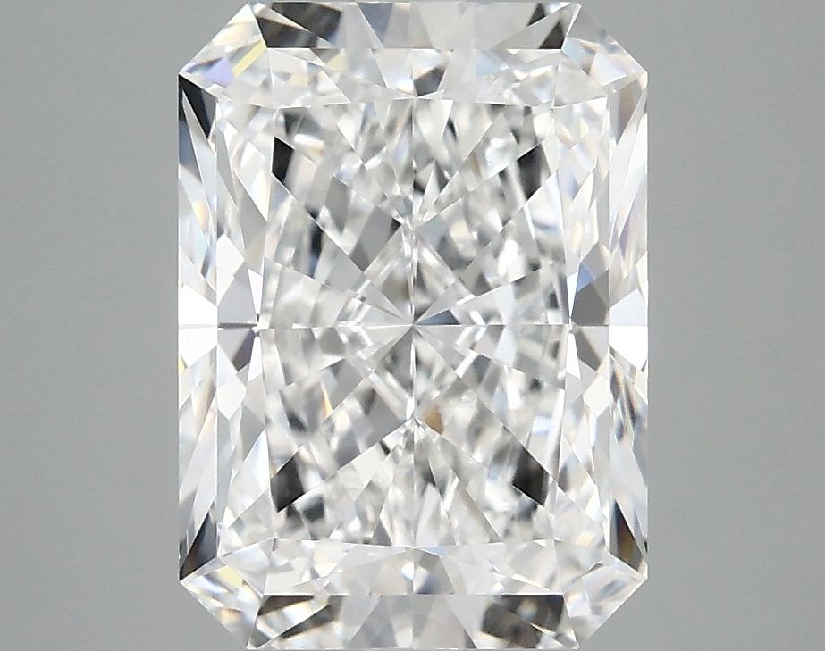 3.77 ct. radiant Lab Grown Diamond front image