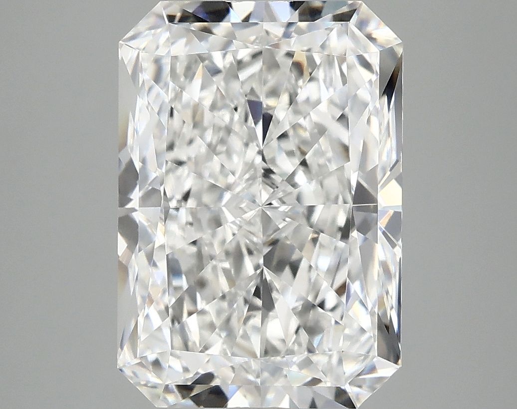 4.93 ct. radiant Lab Grown Diamond front image