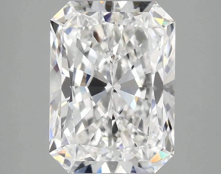 3.92 ct. radiant Lab Grown Diamond front image