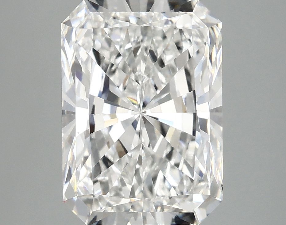 3.93 ct. radiant Lab Grown Diamond front image