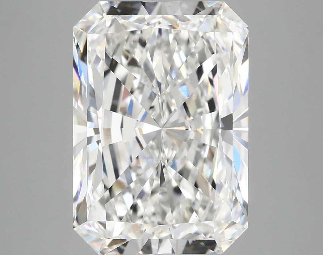 5.04 ct. radiant Lab Grown Diamond front image