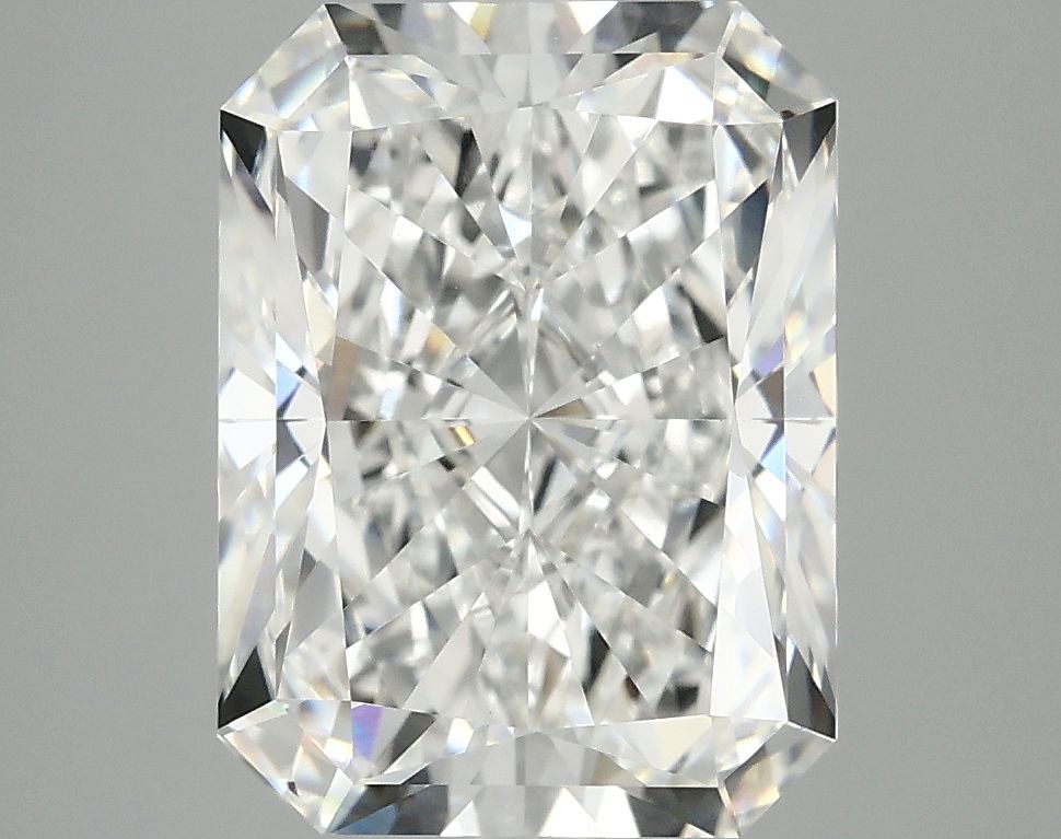 4.87 ct. radiant Lab Grown Diamond front image