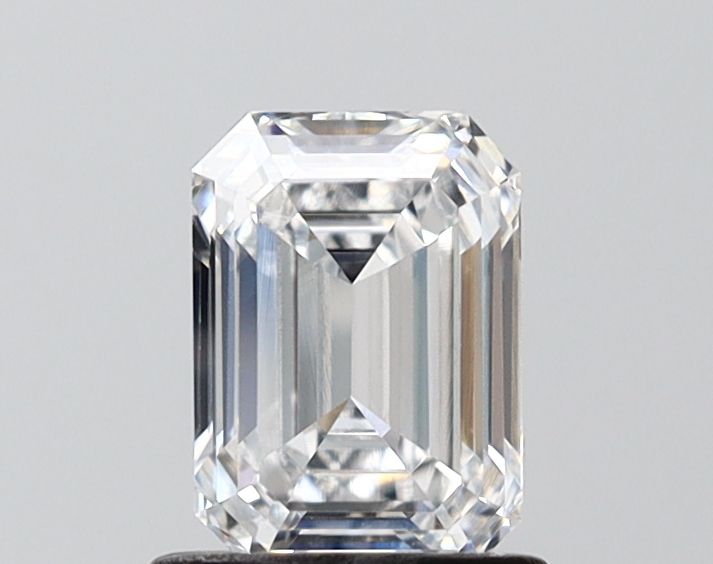 1.00 ct. emerald Lab Grown Diamond front image