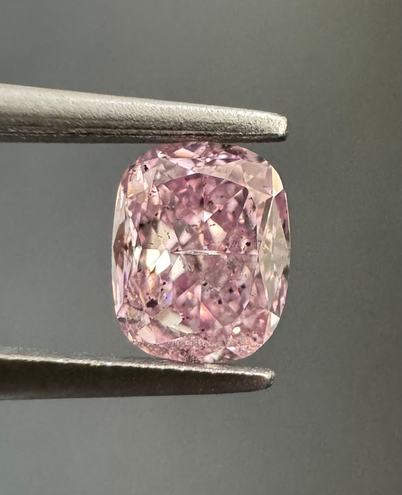 0.28 Carat Cushion brilliant Diamond Fancy Intense Purple Pink I1