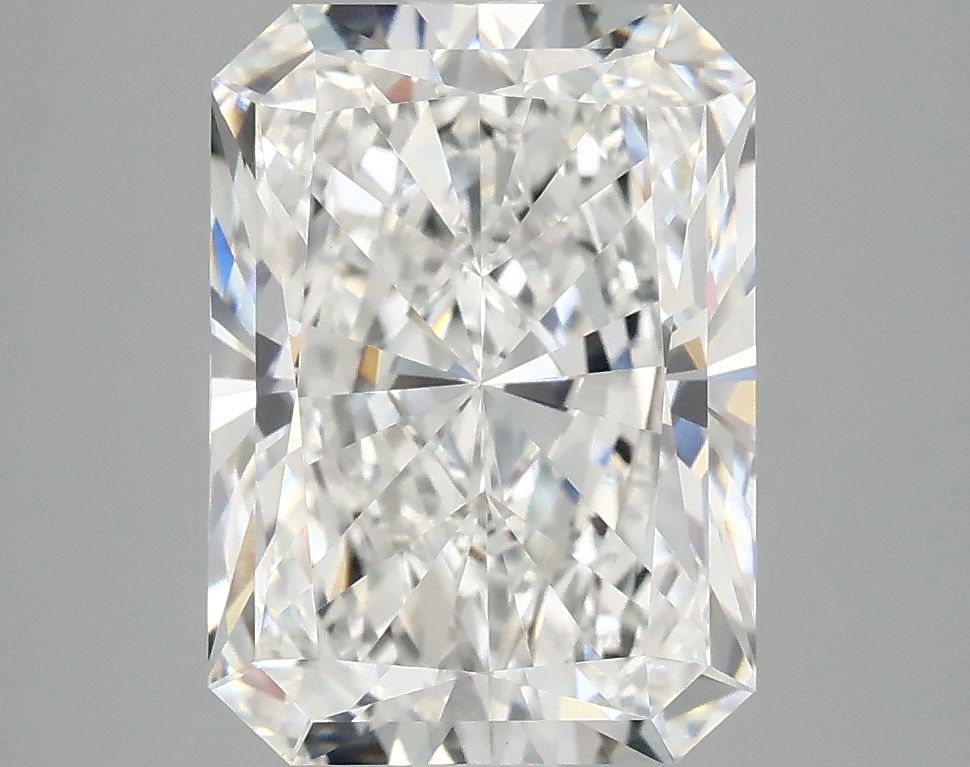 4.19 ct. radiant Lab Grown Diamond front image