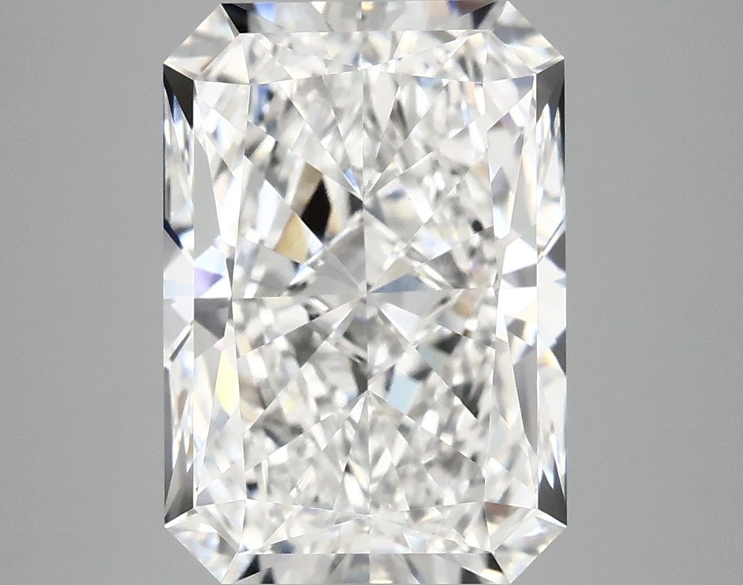 5.07 ct. radiant Lab Grown Diamond front image