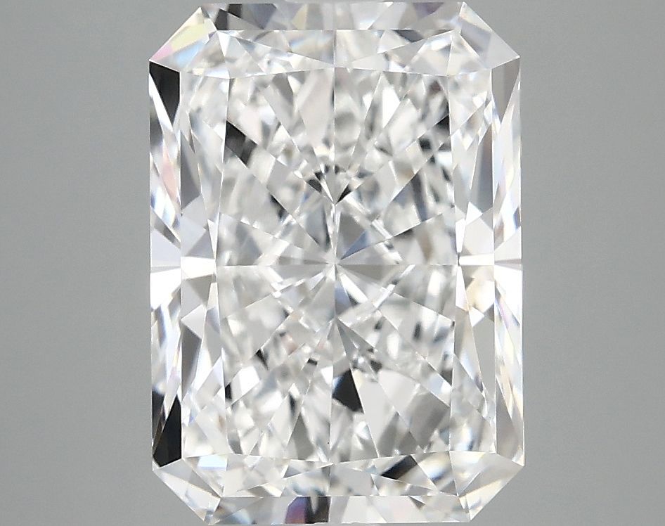 3.89 ct. radiant Lab Grown Diamond front image