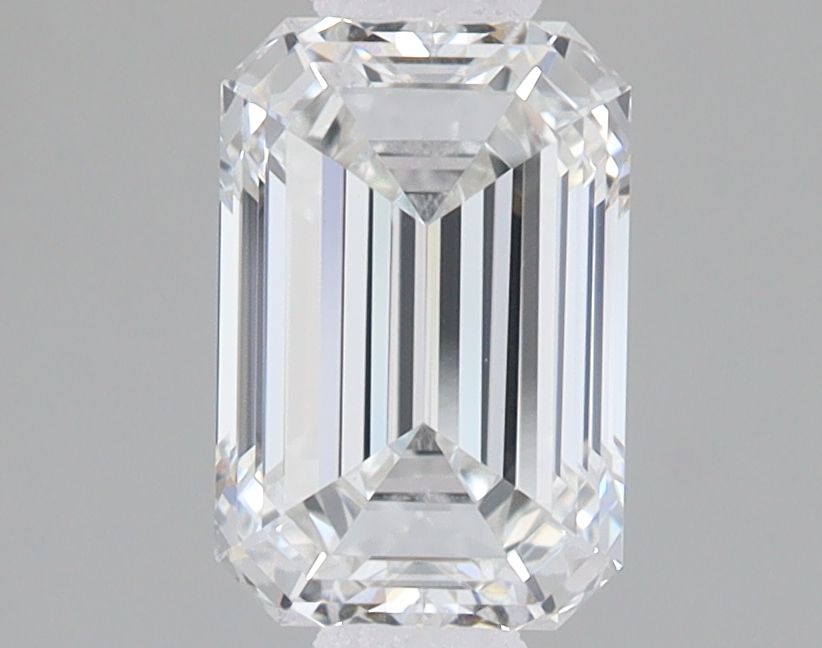 1.59 ct. emerald Lab Grown Diamond front image