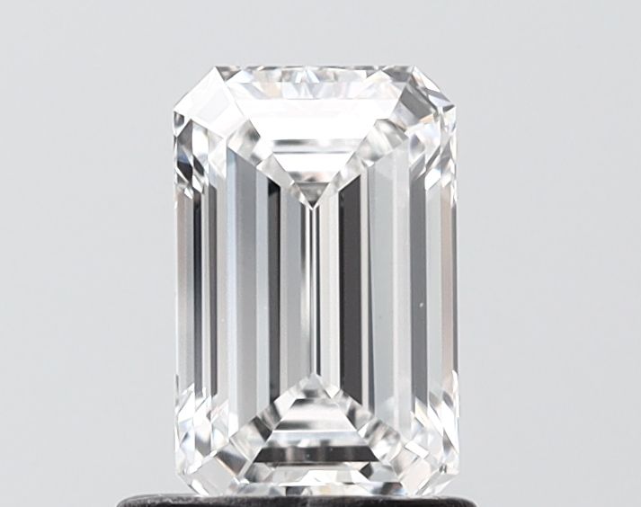1.03 ct. emerald Lab Grown Diamond front image