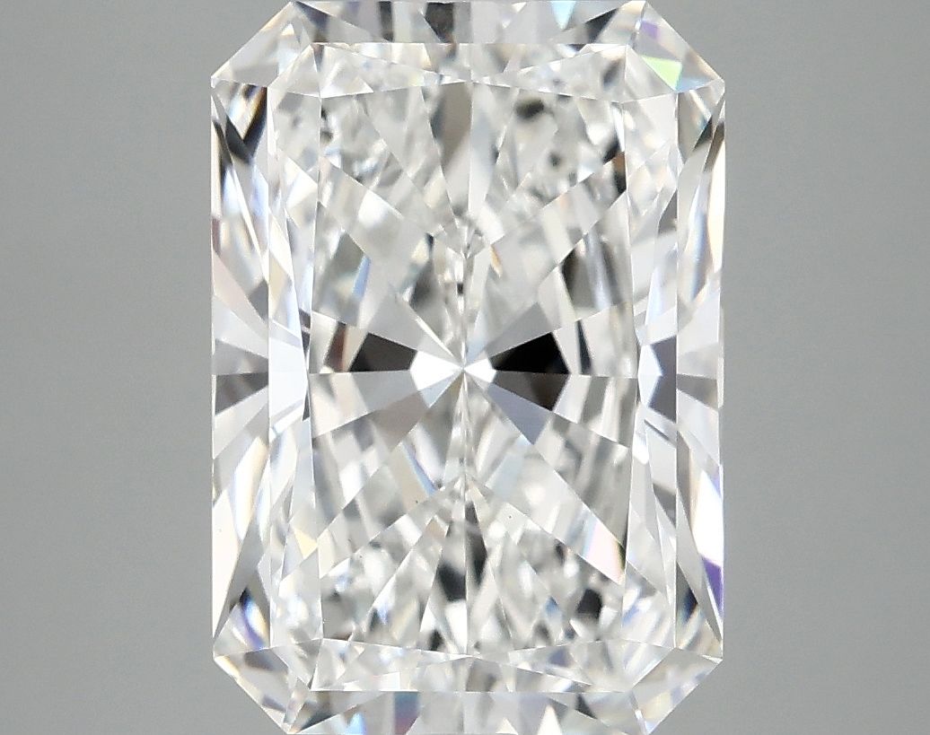5.00 ct. radiant Lab Grown Diamond front image