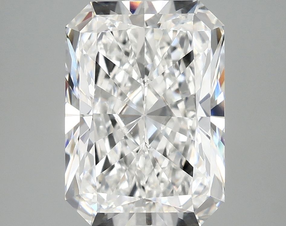 3.95 ct. radiant Lab Grown Diamond front image